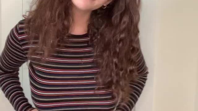 just stripping out of my favorite comfy outfit 