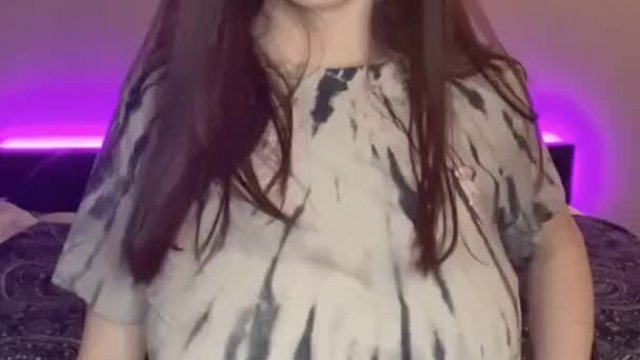 Who Like This Slow Motion ? ( A Surprise Waiting You In Comments )