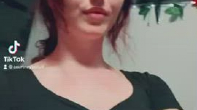 Thought this was a bit of a sexy tik tok dance… hope you enjoy!