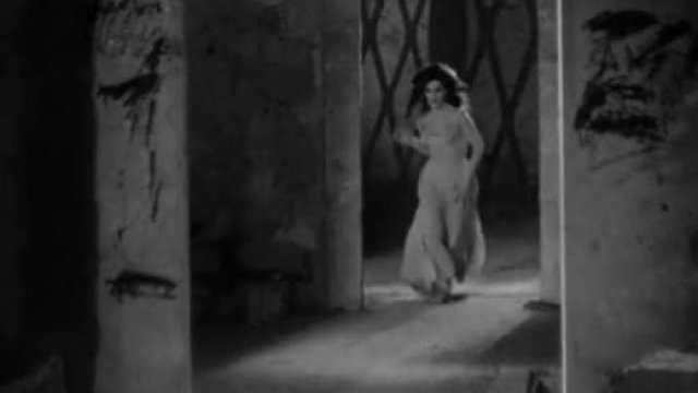 Graziella Granata's jiggly plots in Slaughter of the Vampires