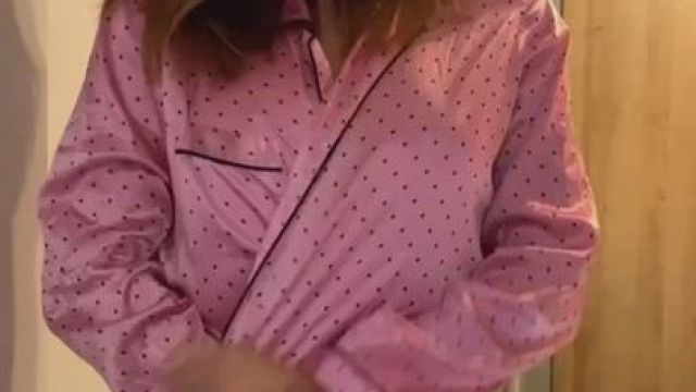 first thought when you see me? @adriannadlopez