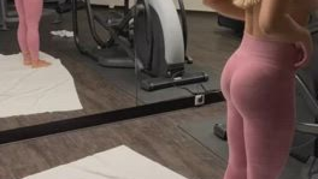 [F] Answer honestly, would you play with your dick if I send you one of my nudes