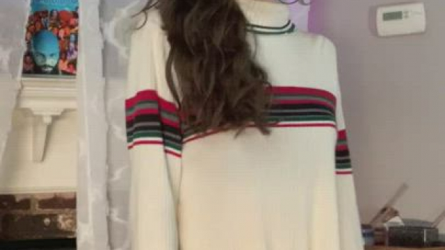 I don’t have much to offer but some tiny tits and a cute smile