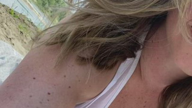 Picnic by the river? [GIF]