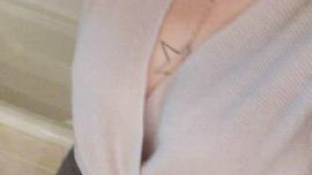 Married Mom of 2, would you still lick it?