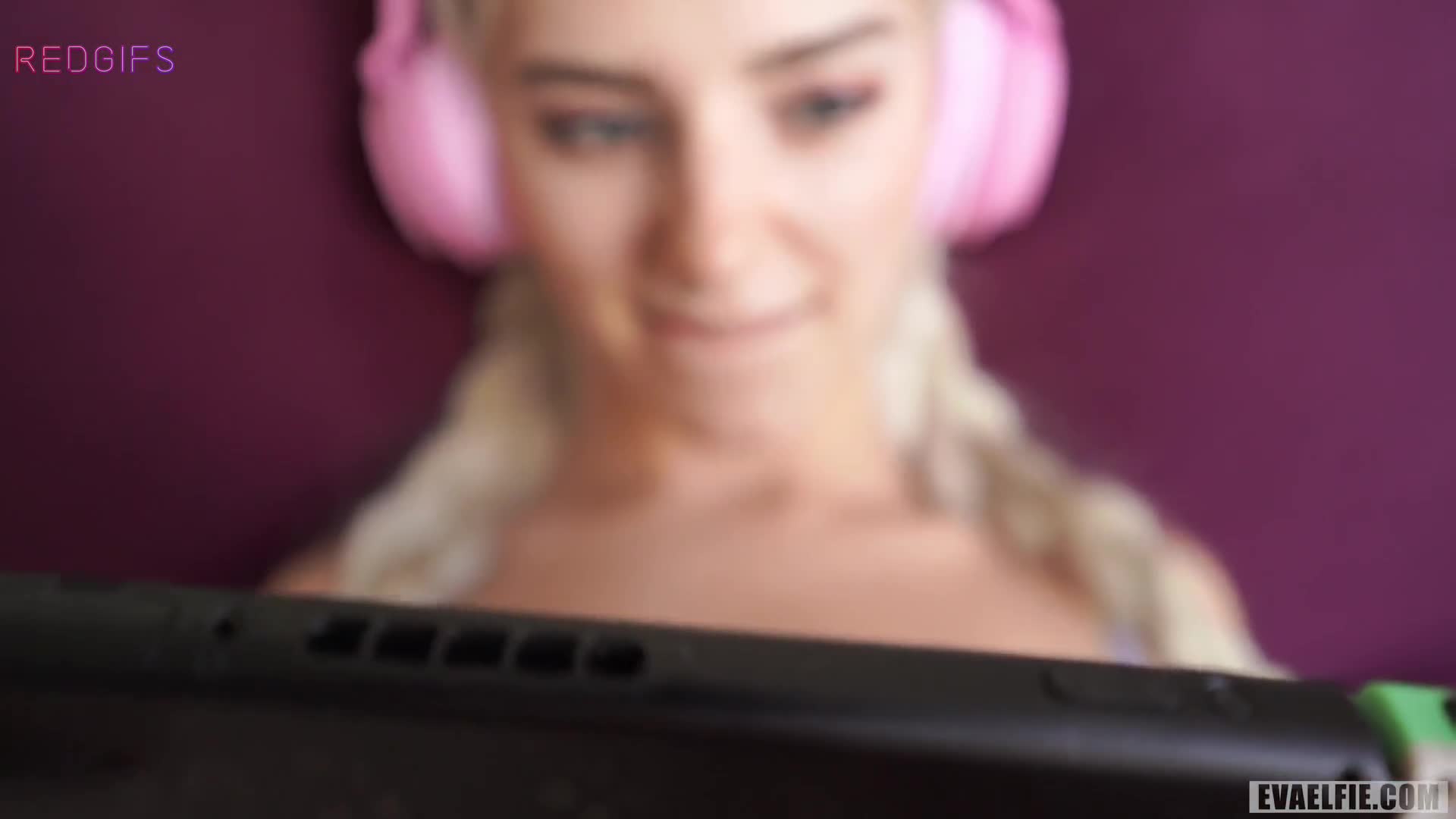 Live Cam