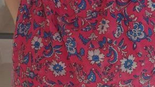 Can’t stop showing my pussy