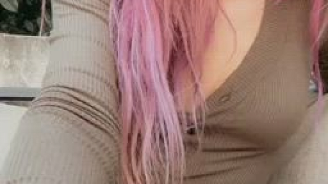 My neighbors can only catch me doing this if they’re up as early as me [gif]