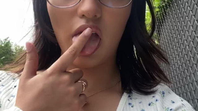 Got dared to a No bra challenge.. I don't back down, I even flash my titty ;)