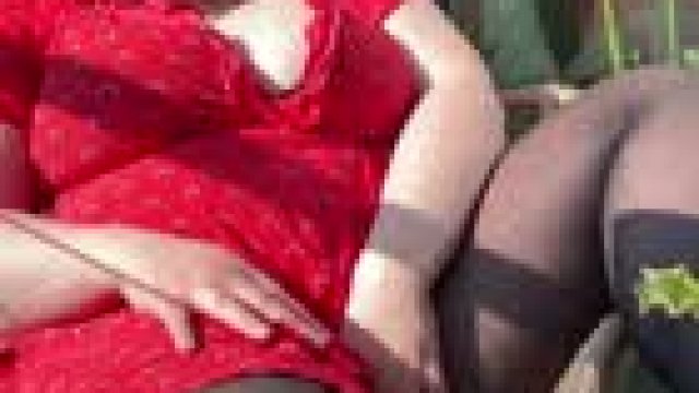 Had to be quick because the neighbor was on his balcony