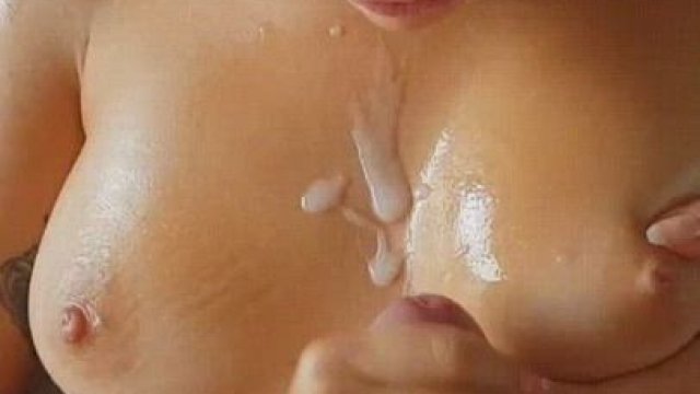 It's not her fault you're small