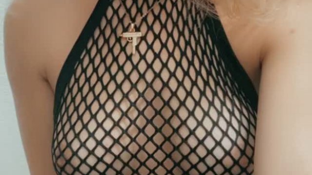 Wait until I turn around 