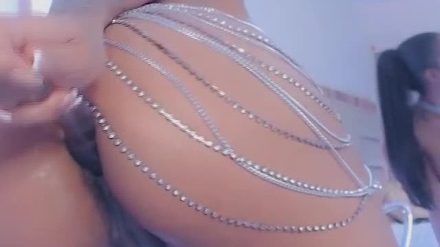 I like it deep in my asshole 