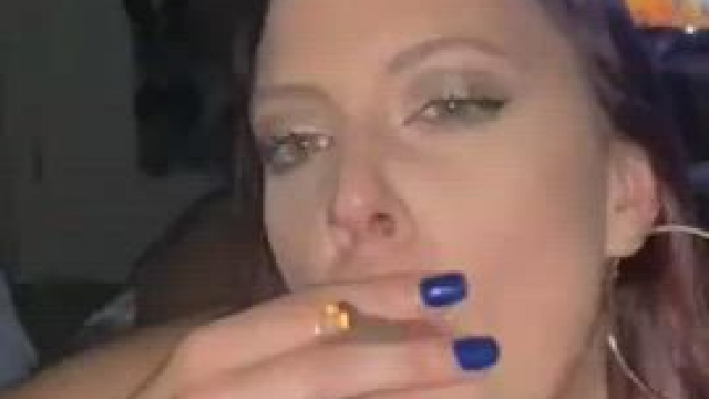 This thot is gonna smoke out those other throatgoat contenders, literally.