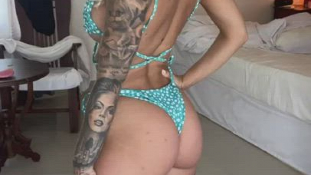 Hold my pigtails when you fuck be from behind