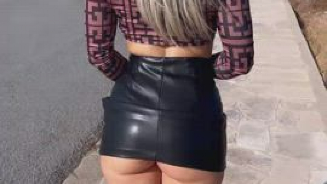 there is nothing more beautiful than an upskirt in public