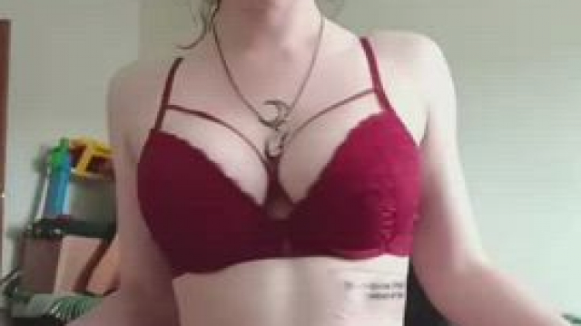 a little magic and this gothic slut is already completely naked