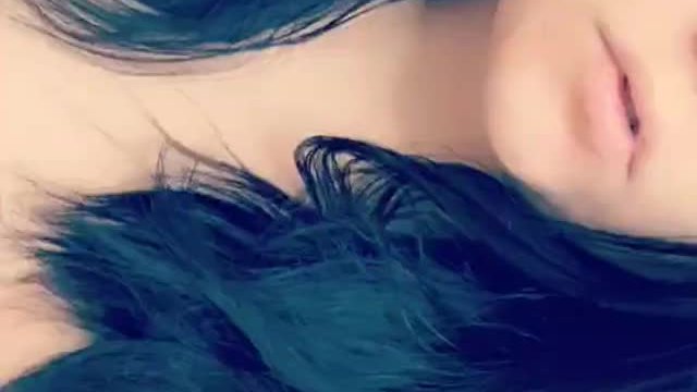 Do you mind watching me play with myself and end it with blowing a kiss? (OC)