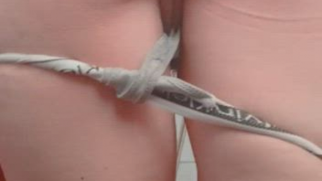 Dilating my ass so I can take something bigger [F37]