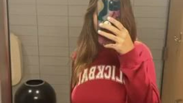 Anyone know who this is? Make sure to watch with sound, she giggles