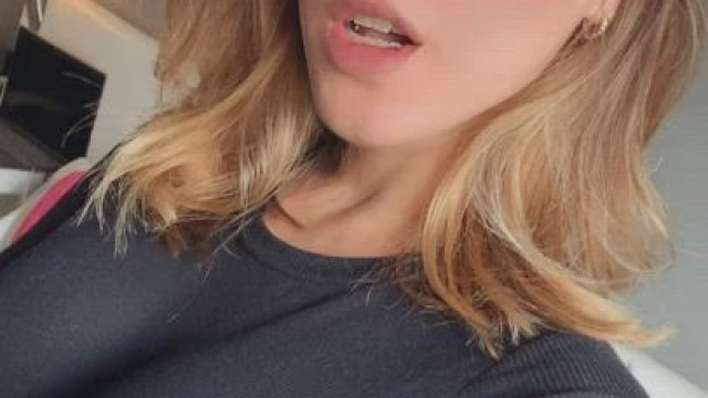 someone should detach my bodysuit with their tongue