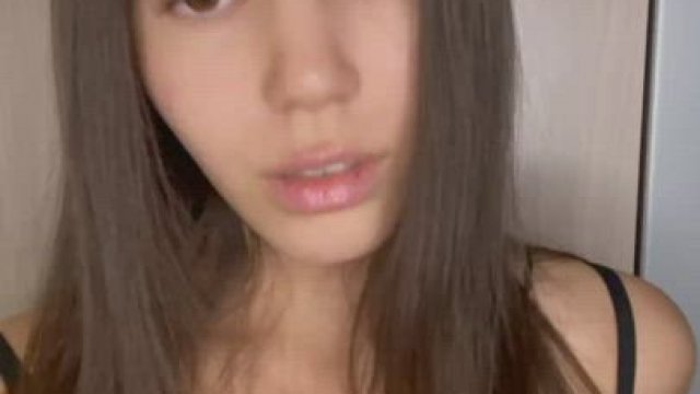 Unlimited Live Sexting with Barely Legal Teen, Only $4 and Instant Access