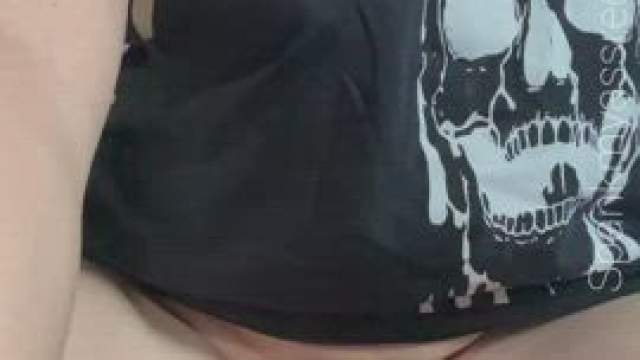 I love shirts with easy access