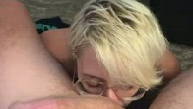 Breaking in the hotel room (OC)