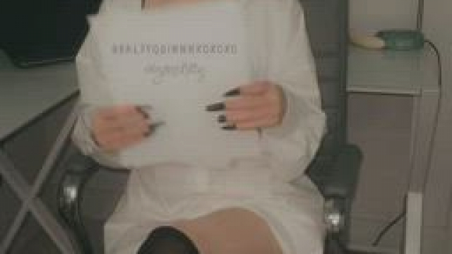 React if you'd date your new teacher