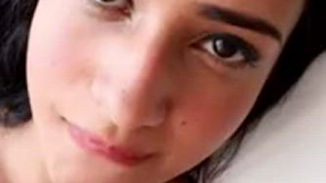 How to plaster your girlfriend