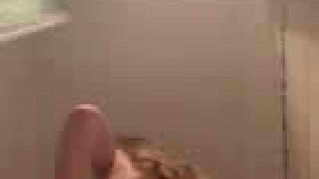 even in summer i'm pale????