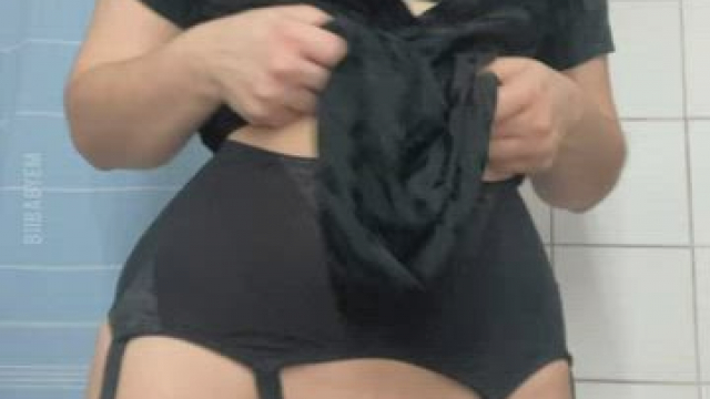 I am literally built for breeding