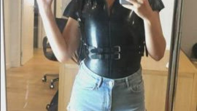 Going to a concert wearing latex in Barcelona tonight