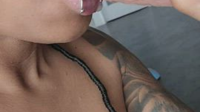 I love making a mess on the floor while sucking penis