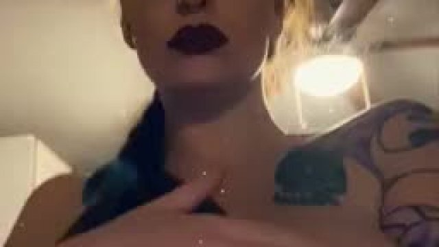 Christmas Boobies ????