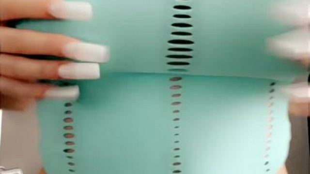 Do you like how my natural DDD’s sit on my 5’1 105 pound body?