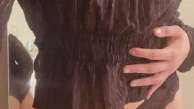 Just a 19 yr old, 5ft 1 Filipina who always aims to please;)