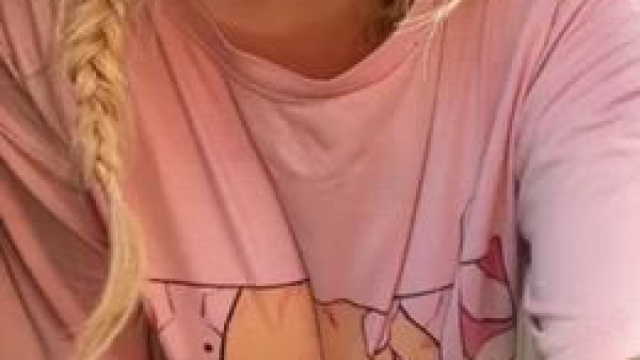 I’d like to bounce them in your face as you fuck me!