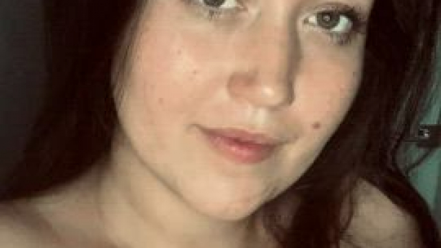 not many people like my posts maybe my body isn’t the best on here but i’m confi