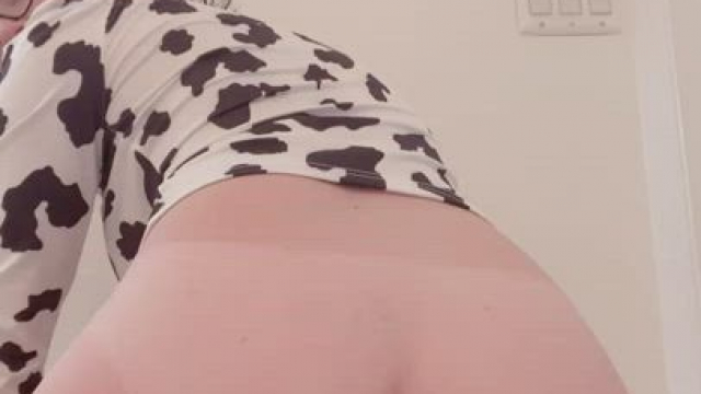 Making sure I practice to take the knot on this dildo!