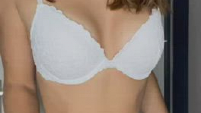 anyone down for sexting