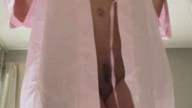 39 yo Persian mom ready for your cock in me