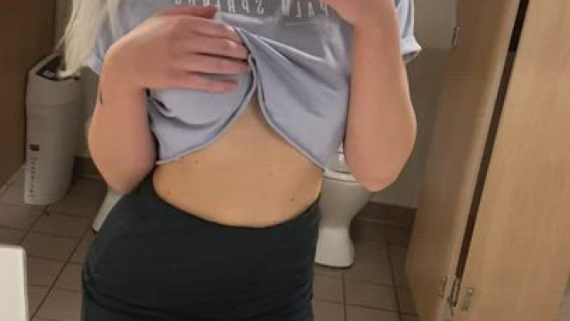 I love playing with myself In public