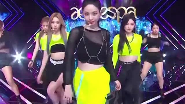 aespa - Bouncy Karina