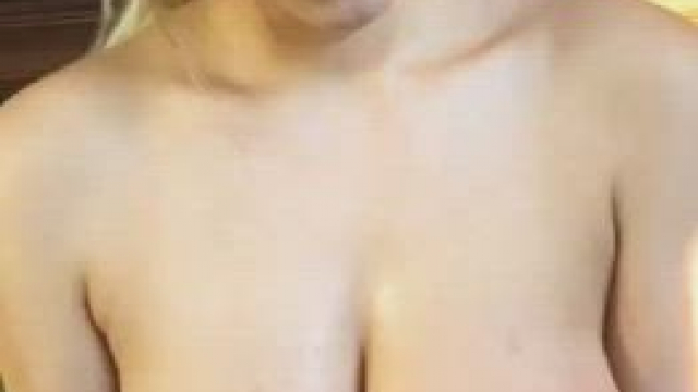 She really cares for her patients ??