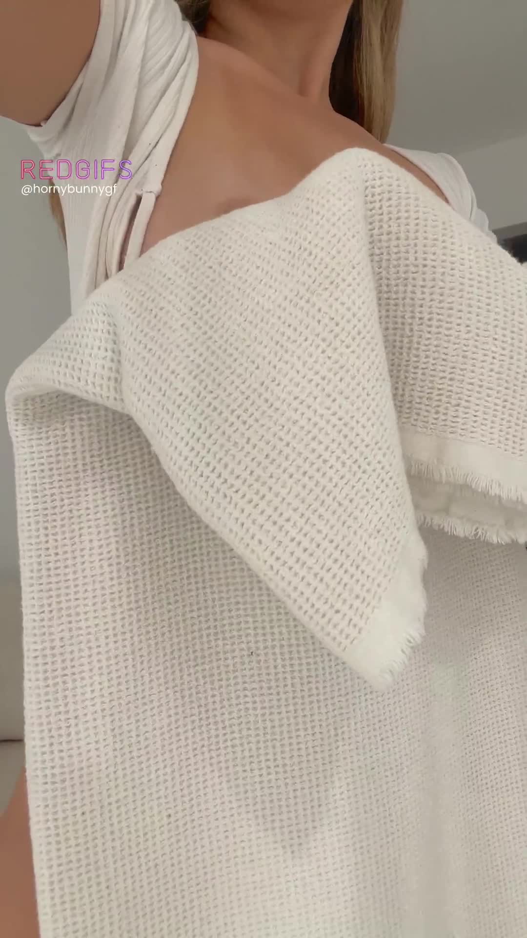 I want to show you my busty latin body today