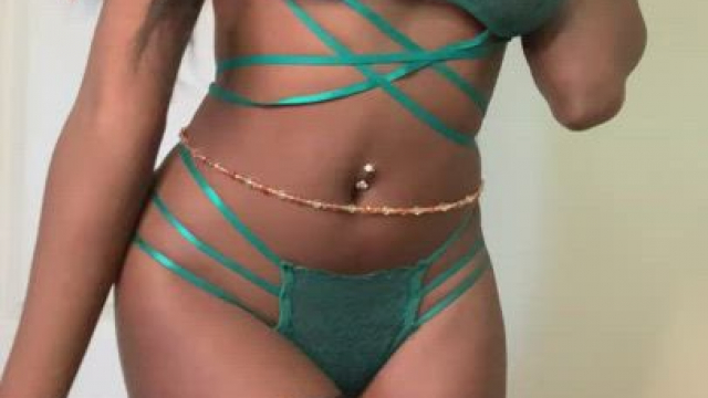 Have you ever wanted to breed a stacked ebony girl???