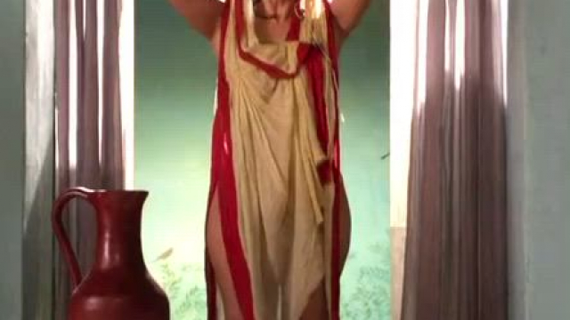 Katrina Law in Spartacus S01E09 (2010)