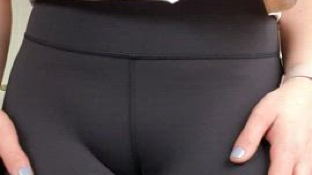 My ass isn't the only stuff that looks great in my LuLus, what do you think of t