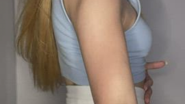 could u pull u as a nice 18 y/o blonde